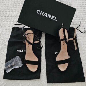 Chanel stappy heels